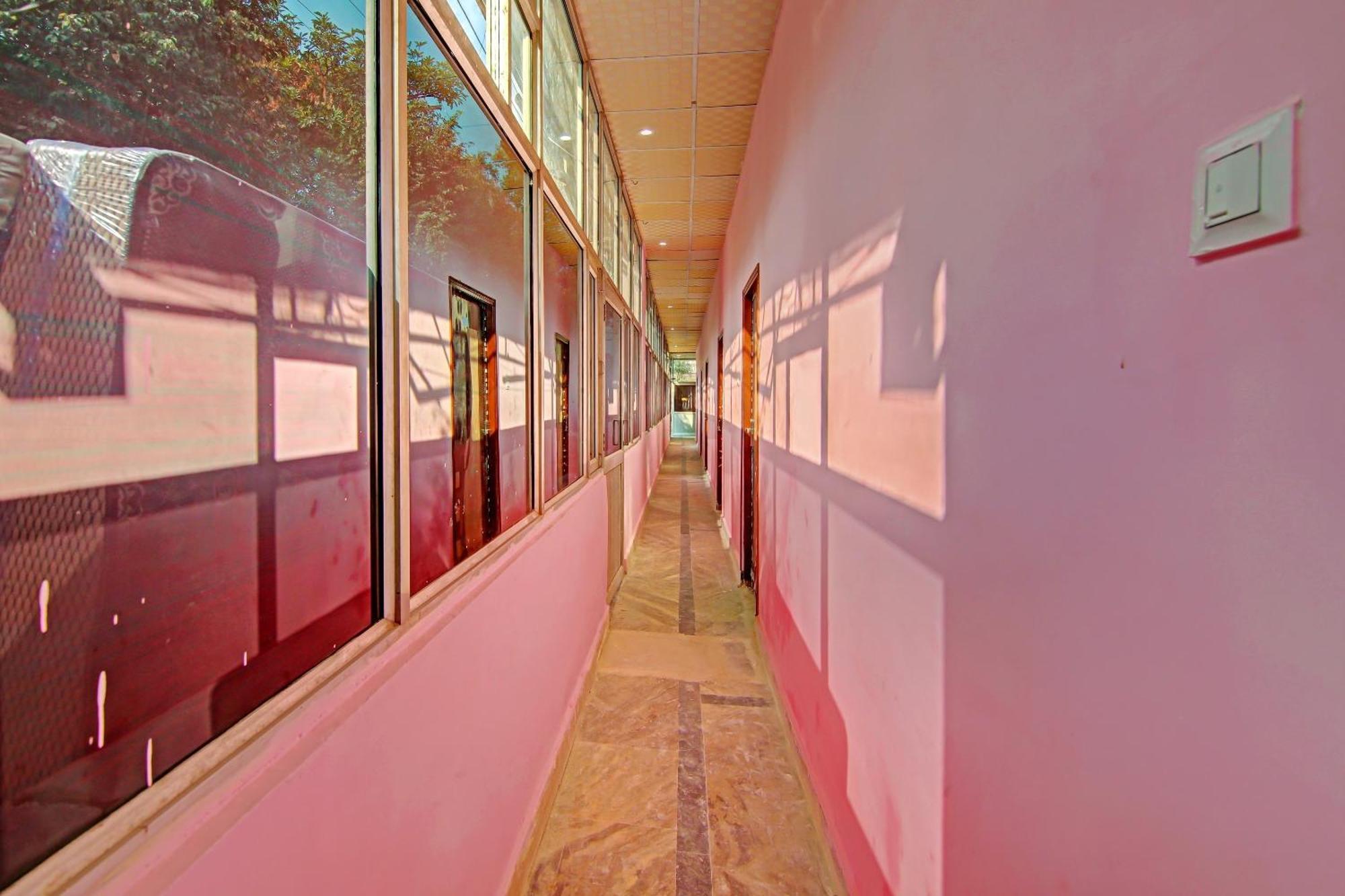 Hotel O Gg Farms Meerut Luaran gambar